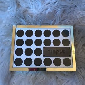 Urban Decay x Gwen Stefani eyeshadow palette